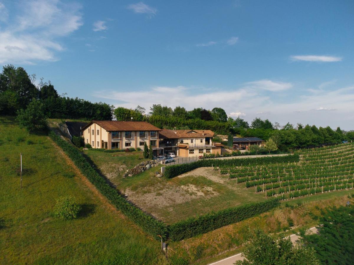 Alle Tre Colline Albugnano Екстериор снимка